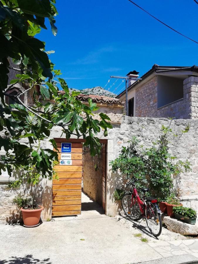 Apartments Branko Starigrad Paklenica Exterior foto